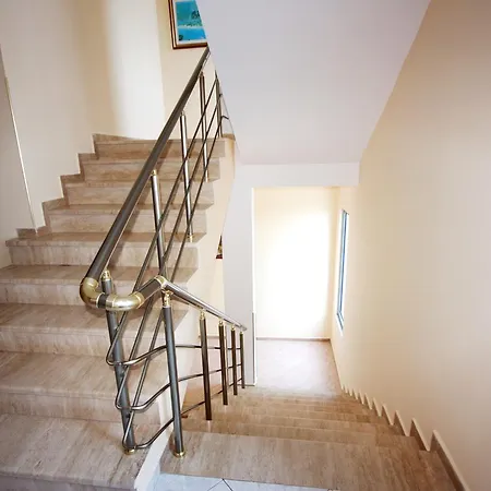 Hotel Kompleks Millennium 3*